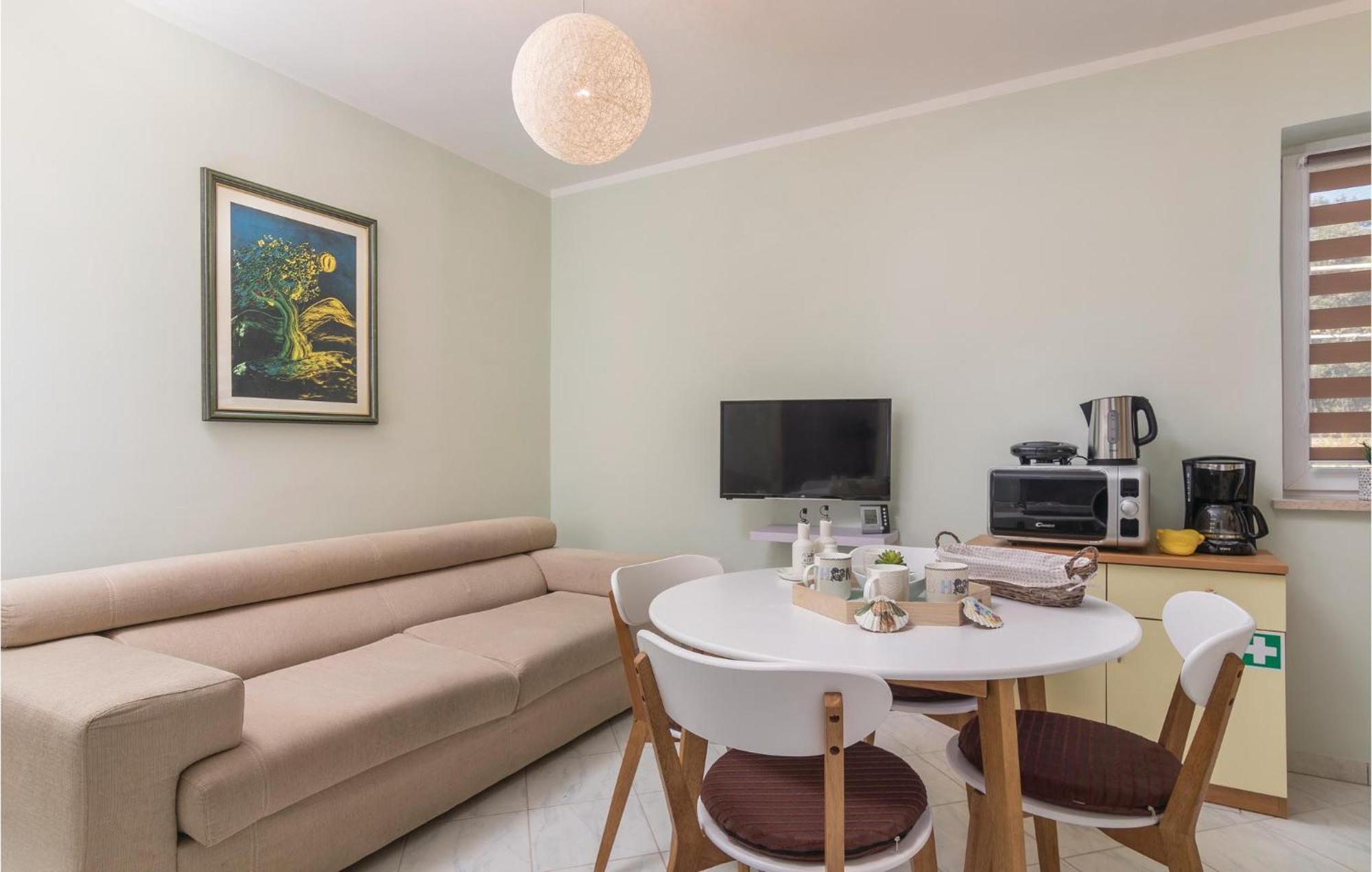Raša Amazing Apartment In Rabac With Wifi מראה חיצוני תמונה