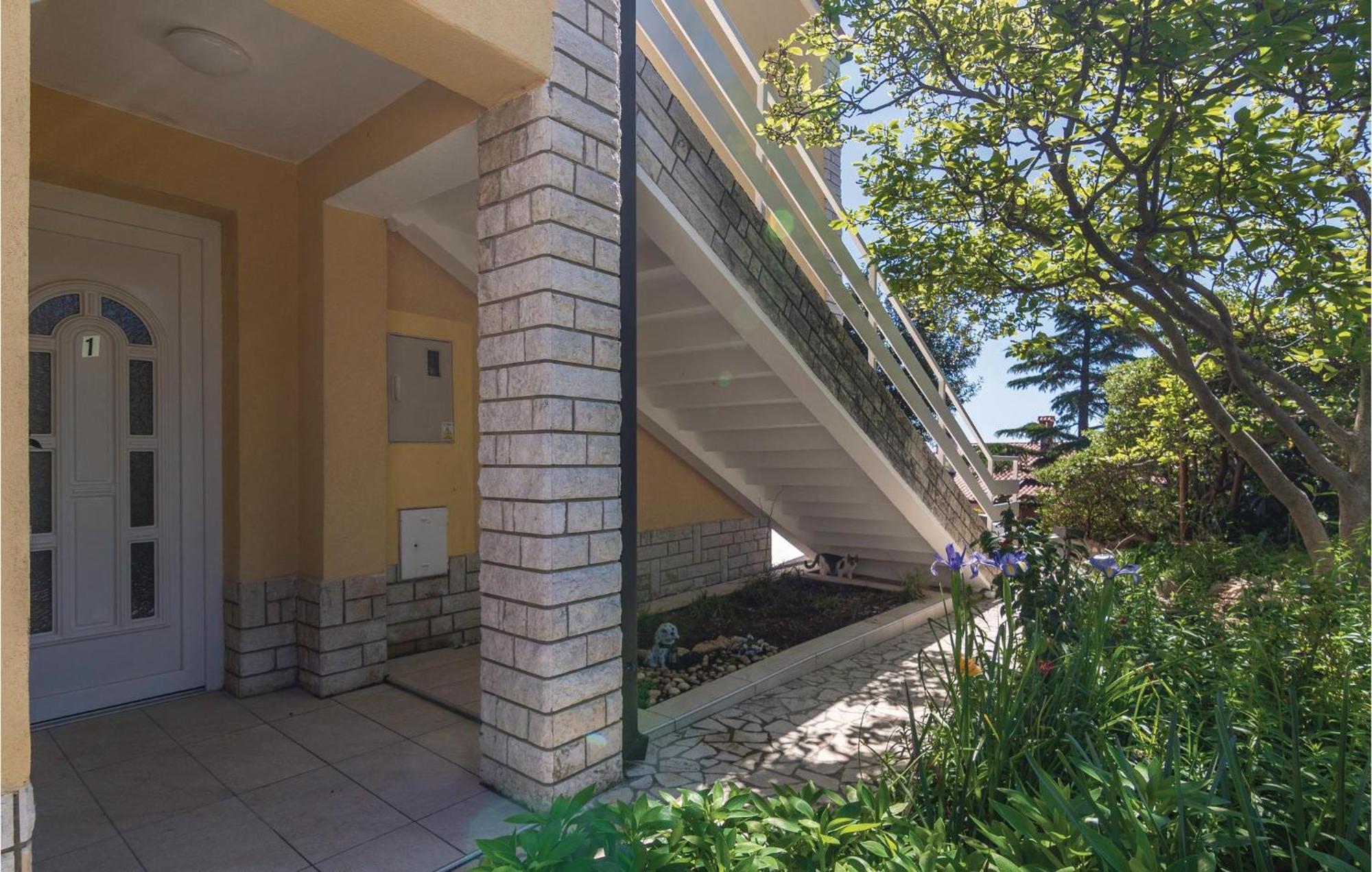 Raša Amazing Apartment In Rabac With Wifi מראה חיצוני תמונה