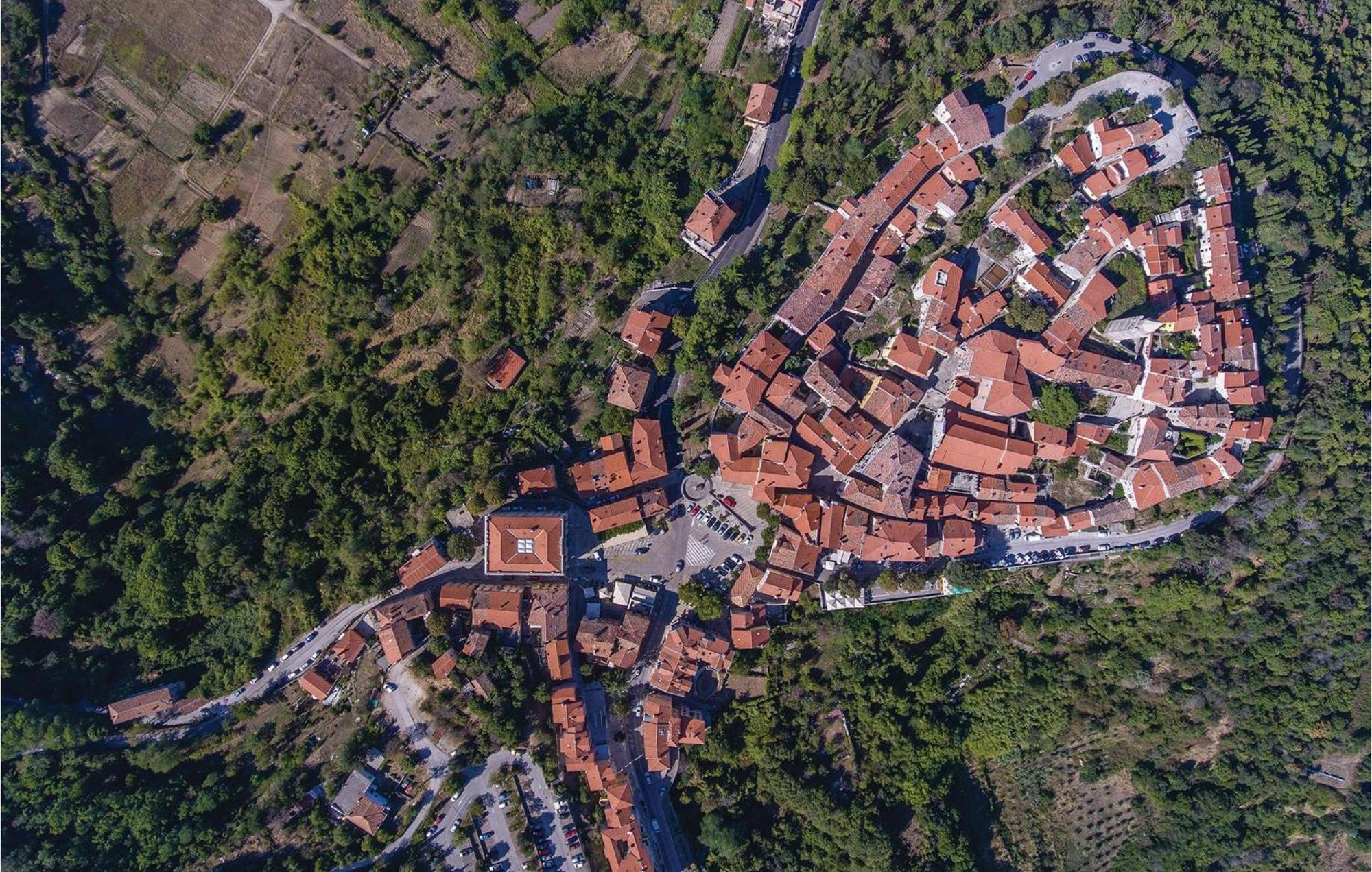 Raša Amazing Apartment In Rabac With Wifi מראה חיצוני תמונה