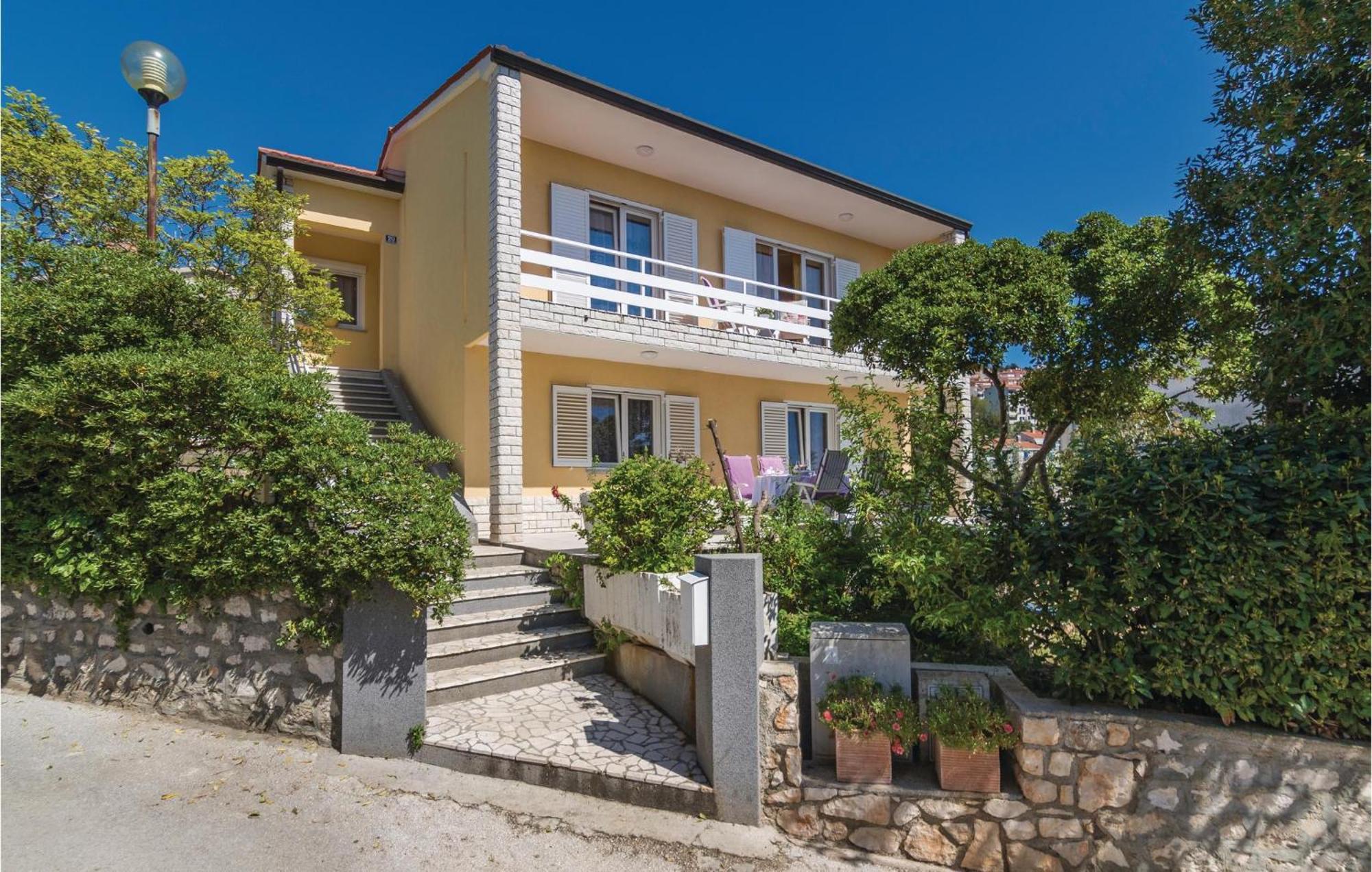 Raša Amazing Apartment In Rabac With Wifi מראה חיצוני תמונה