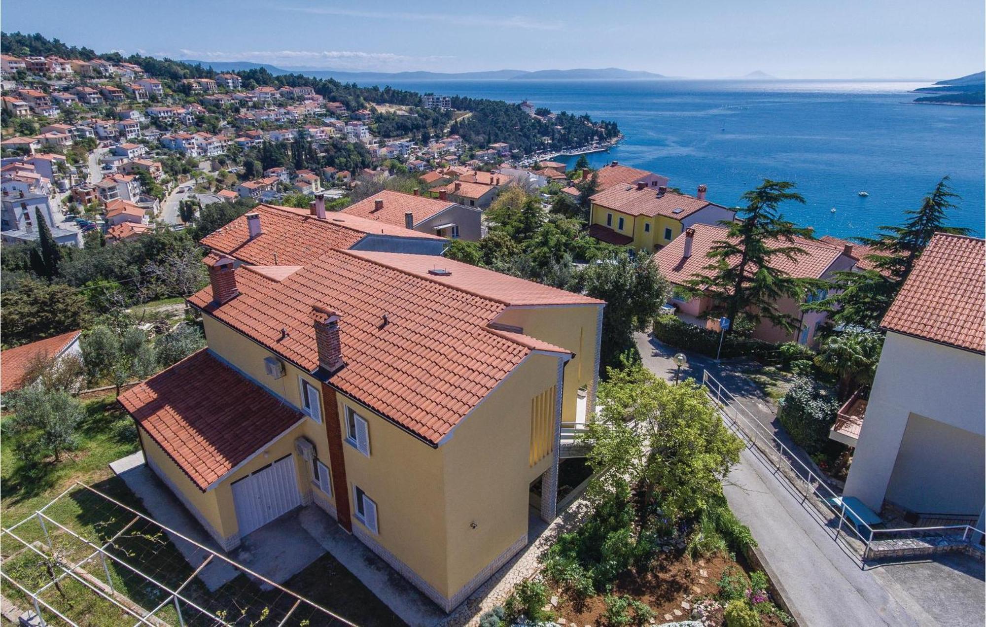 Raša Amazing Apartment In Rabac With Wifi מראה חיצוני תמונה